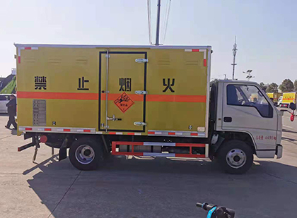 攀枝花爆破器材运输车技术升级与安全合规新趋势