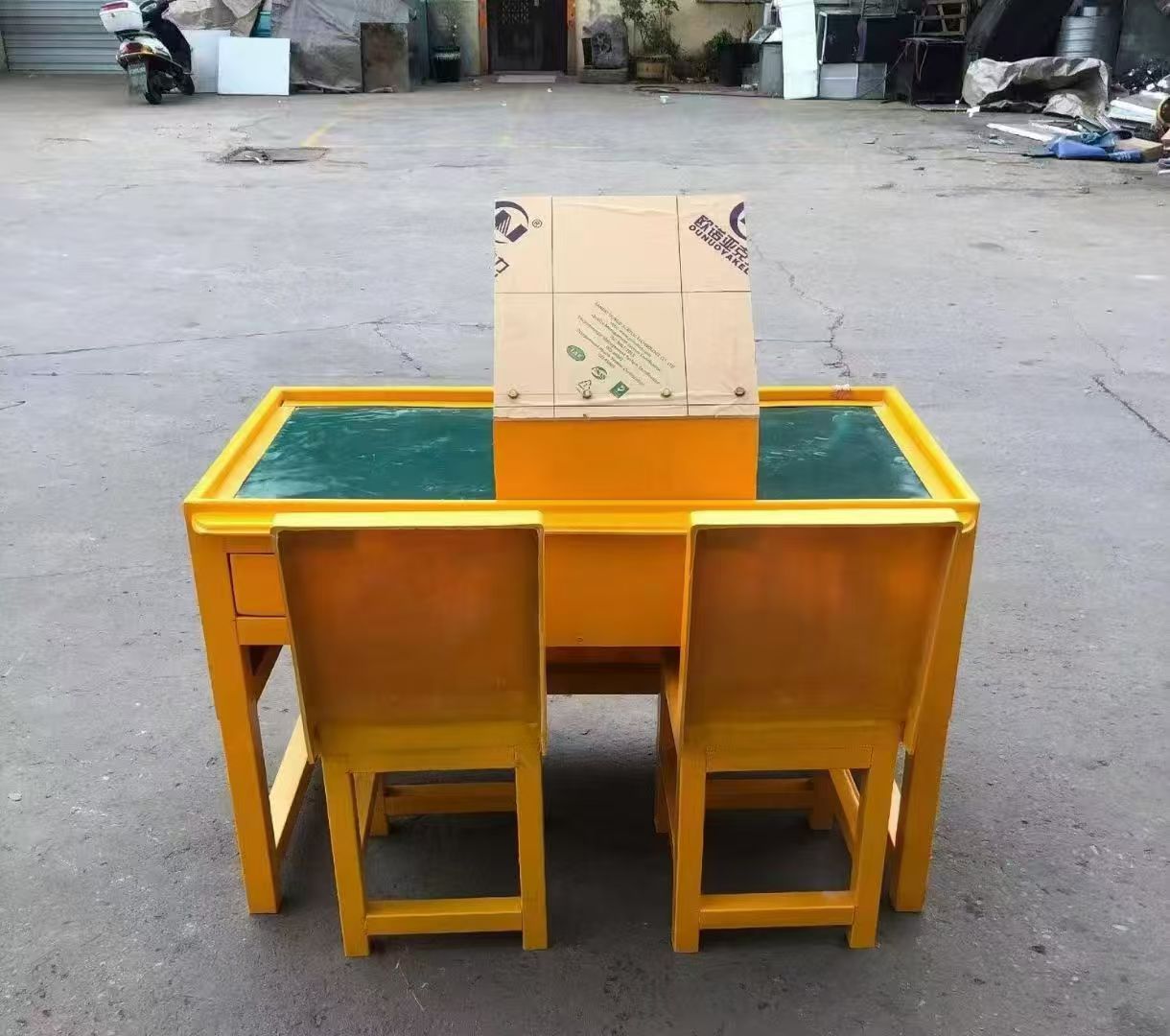 攀枝花防静电导通桌井下煤矿火工品发放桌：危险品流转的安全守护者
